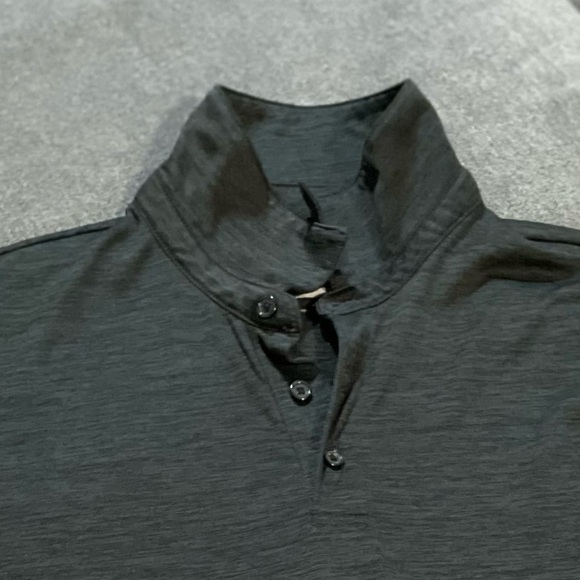 MEN’S Performance Polo - Picture 2 of 3